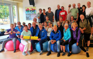 800-Euro-Spende für die Rehasportgruppe